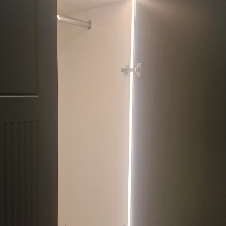 780