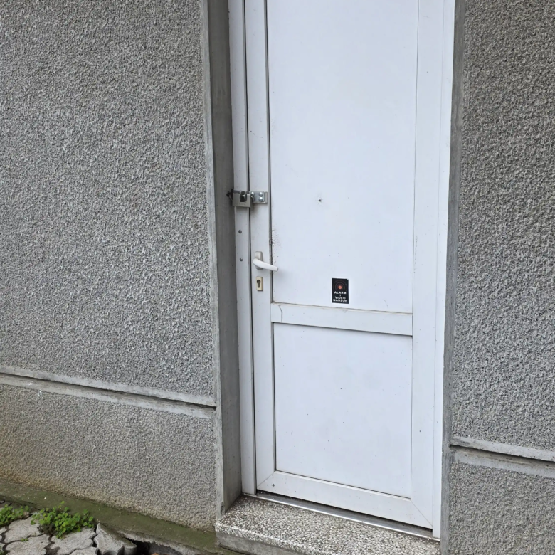 780